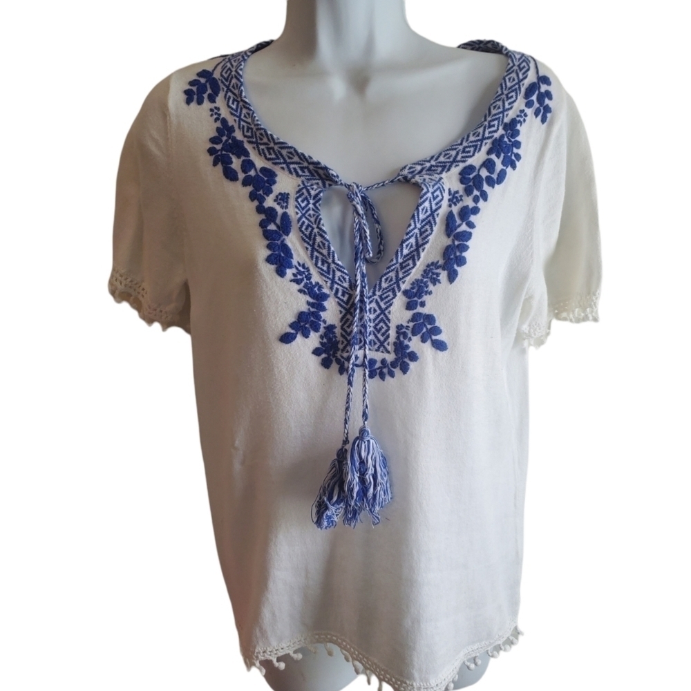 Anthropologie Hiche  Peasant Top with Floral Embroidery